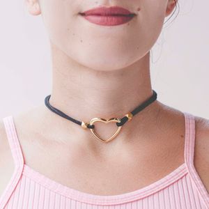 Choker-coracao-dourado – Fashion Biju